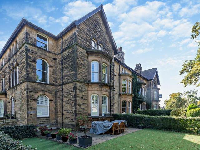 4 bedroom apartment for sale