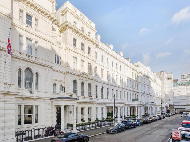 4 bedroom apartment for sale