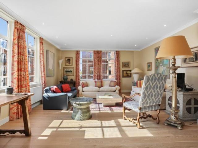 4 bedroom apartment for sale