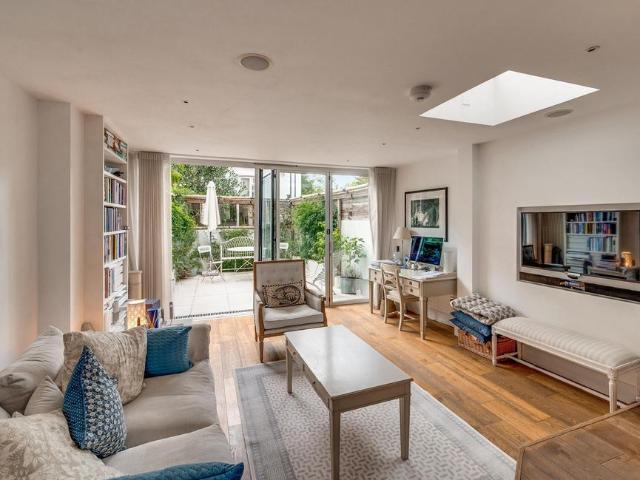 4 bedroom apartment for sale