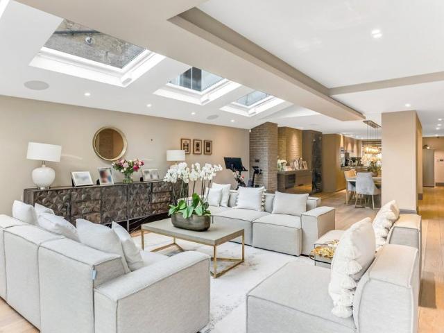 4 bedroom apartment for sale