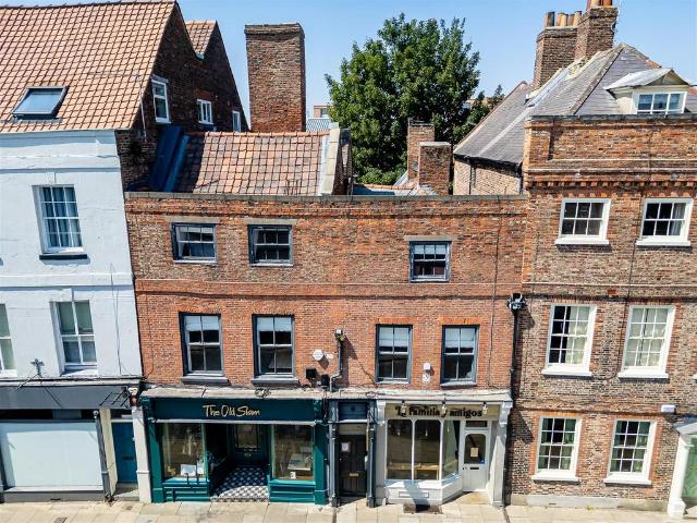 4 bedroom apartment for sale