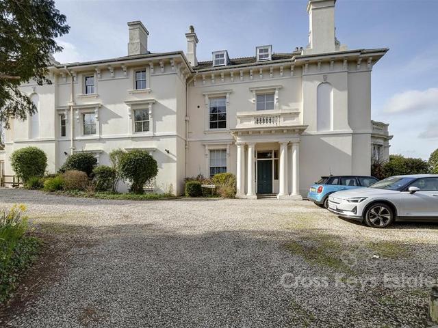 4 bedroom apartment for sale