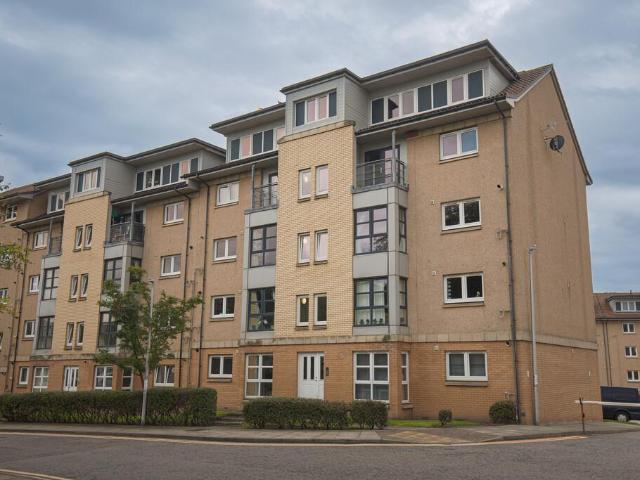 4 bedroom apartment for sale