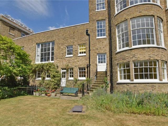 4 bedroom apartment for sale