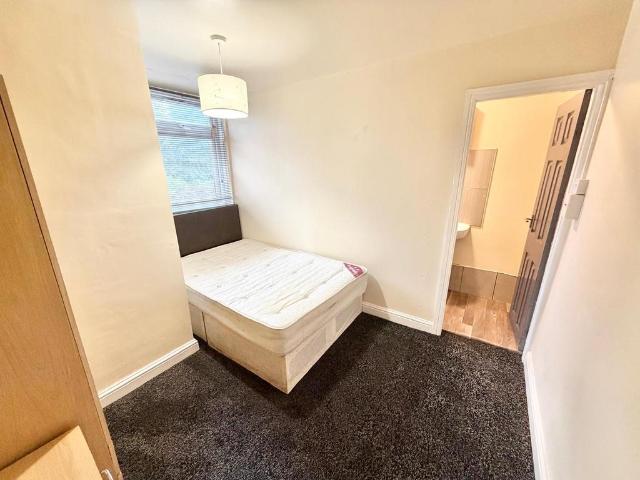 4 bedroom apartment for sale