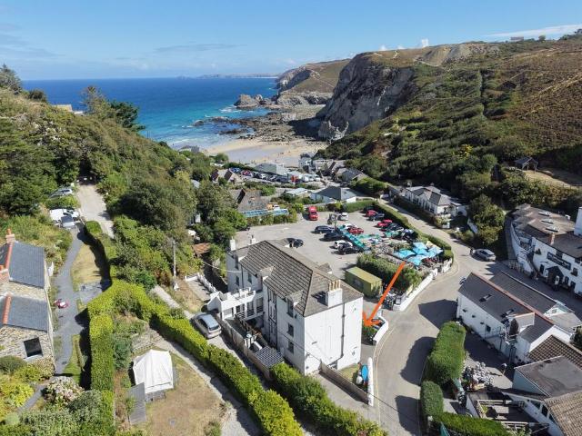 4 bedroom apartment for sale