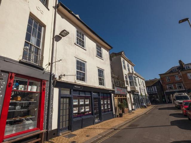 4 bedroom apartment for sale