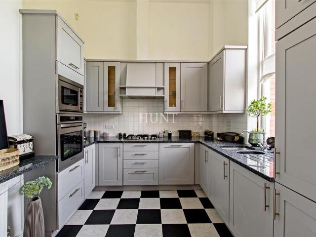 4 bedroom apartment for sale