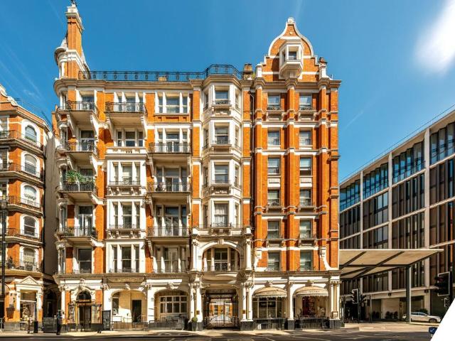 4 bedroom apartment for sale