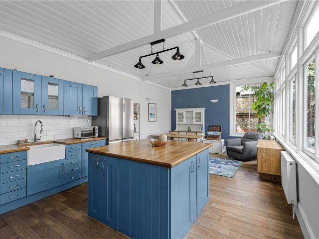 4 bedroom apartment for sale