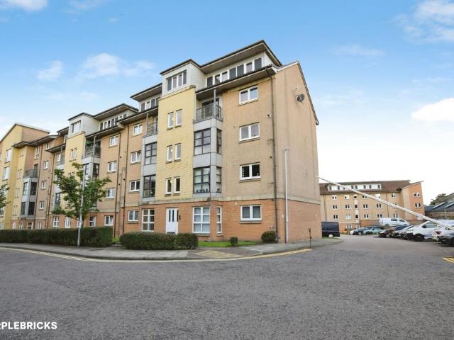 4 bedroom apartment for sale