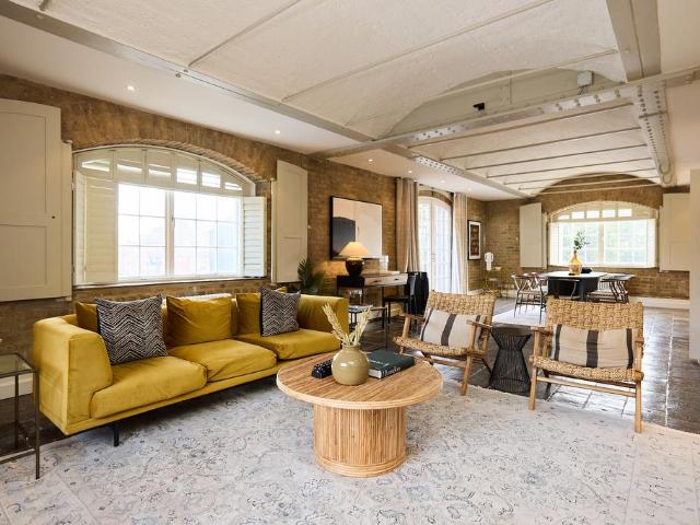 4 bedroom apartment for sale