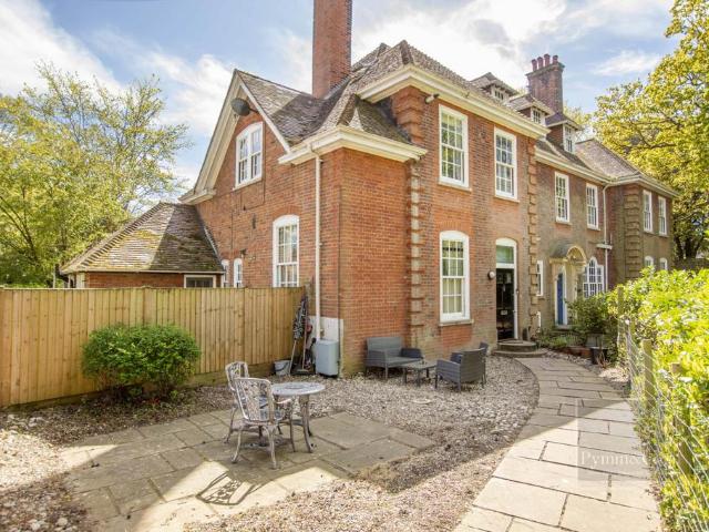 4 bedroom house for sale