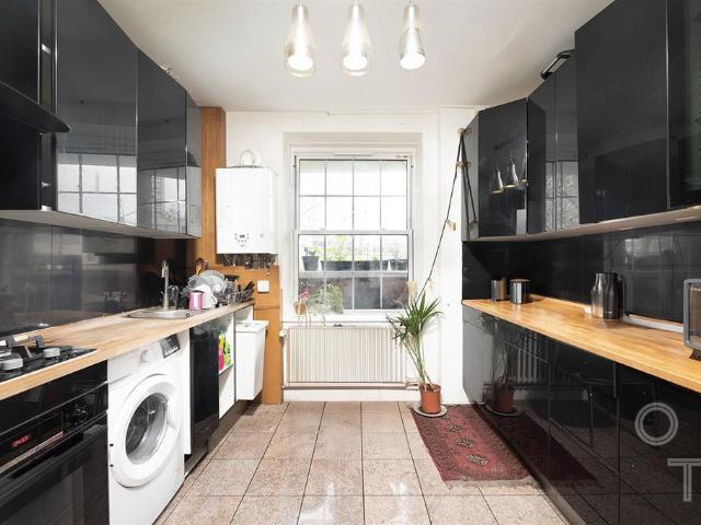 4 bedroom apartment for sale