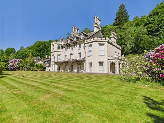4 bedroom apartment for sale