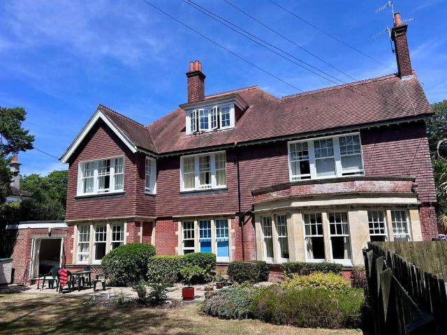 4 bedroom apartment for sale