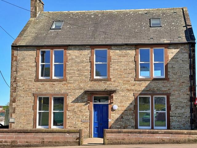 4 bedroom apartment for sale