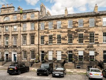 4 bedroom apartment for sale