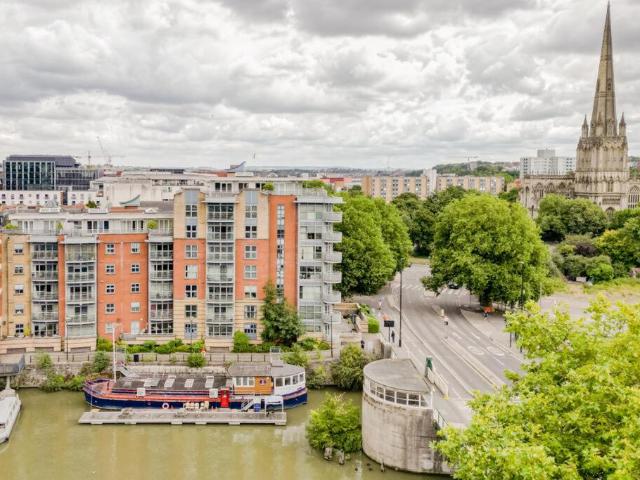 4 bedroom apartment for sale