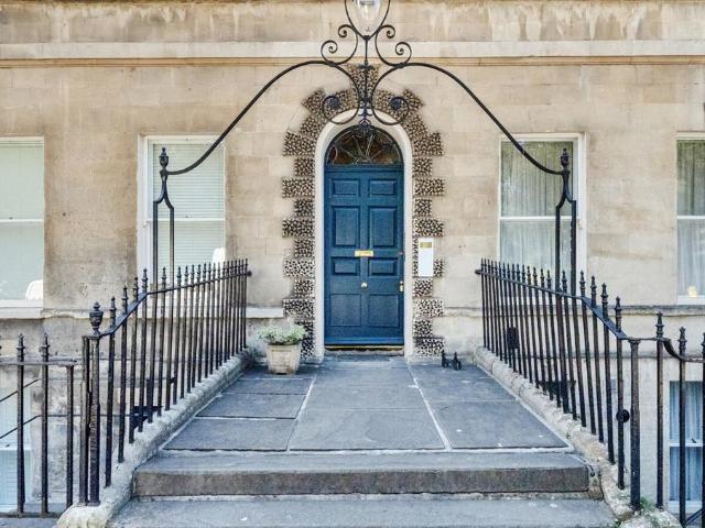 4 bedroom apartment for sale
