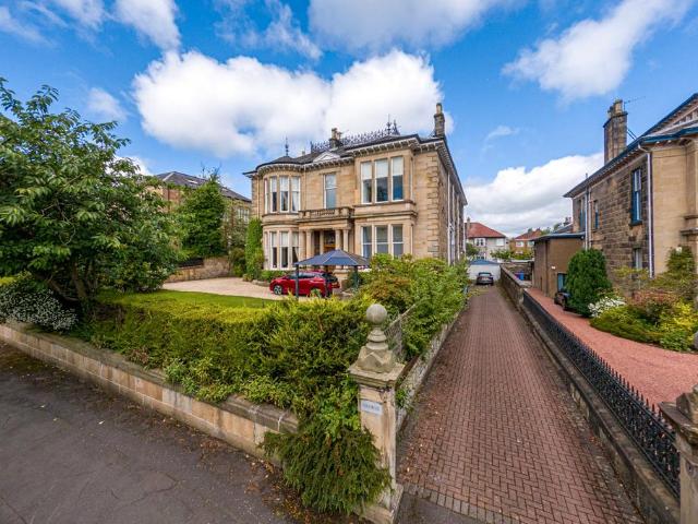 4 bedroom apartment for sale