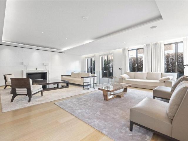 4 bedroom apartment for sale