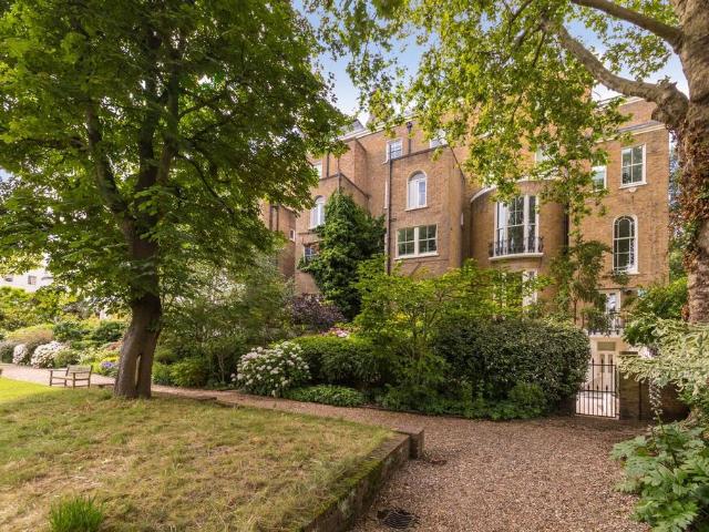 4 bedroom apartment for sale