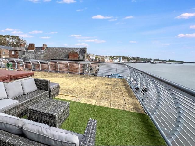 4 bedroom apartment for sale
