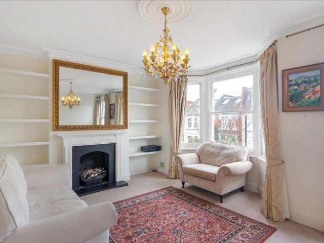 4 bedroom apartment for sale