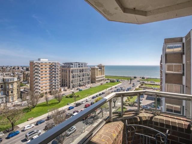4 bedroom apartment for sale
