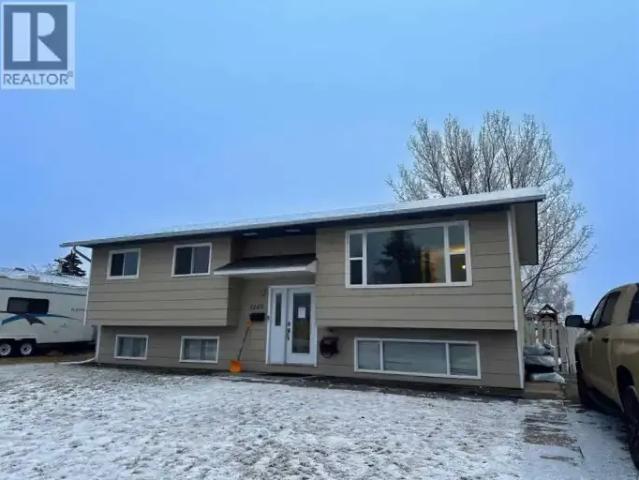 4 Bedroom Apartment Grande Prairie AB 103695214