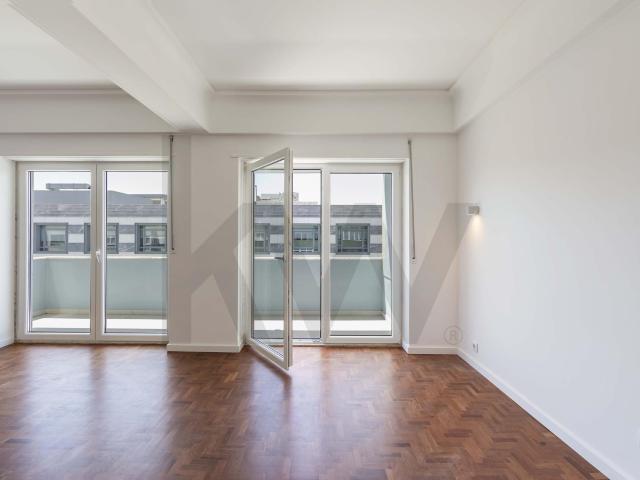 4 bedroom apartment in Alvalade Rua Visconde de Seabra