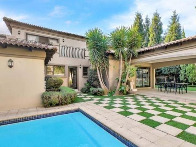 4 Bedroom Apartment in Eagle Canyon Golf Estate