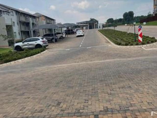 4 Bedroom Apartment in Esther Park