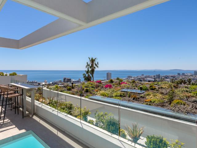 4 Bedroom Apartment in Fresnaye