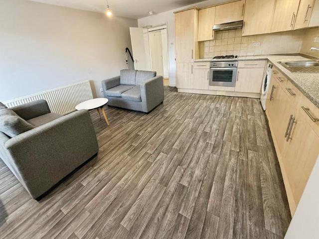 4 Bedroom Apartment Lenton East Midlands 98286228