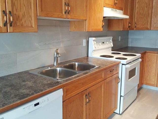 4 Bedroom Apartment Red Deer AB 104840208