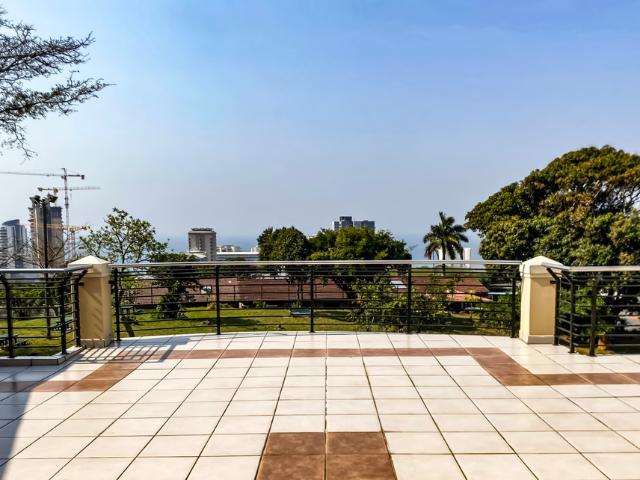 4 Bedroom Apartment To Let in Umhlanga Ridge