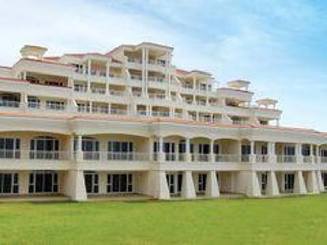 4 Bedroom Apartment To Let in La Lucia