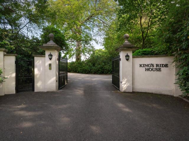 4 bedroom Apartment to let Prince Albert Drive, Ascot, Berkshire, SL5