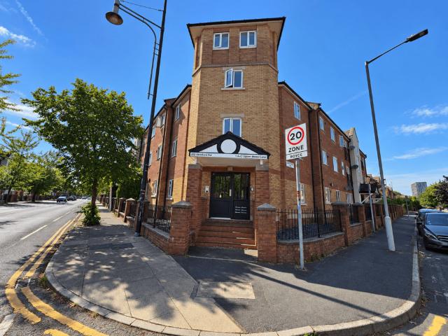 4 bedroom apartment to rent