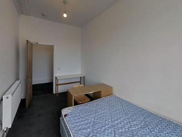 4 bedroom apartment to rent