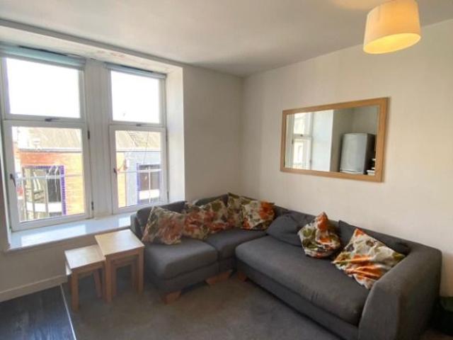 4 bedroom apartment to rent