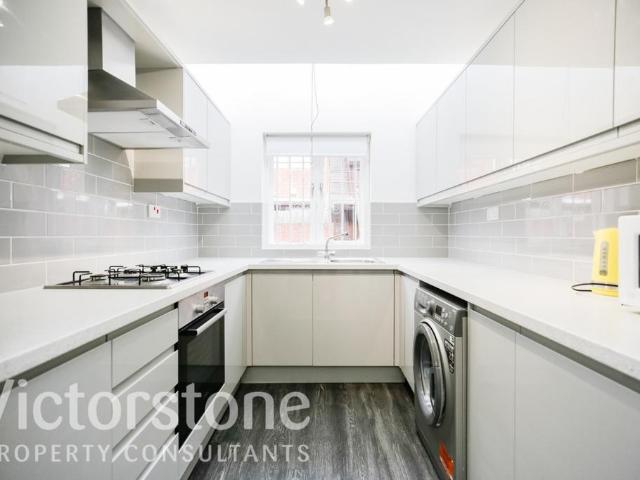 4 bedroom apartment to rent