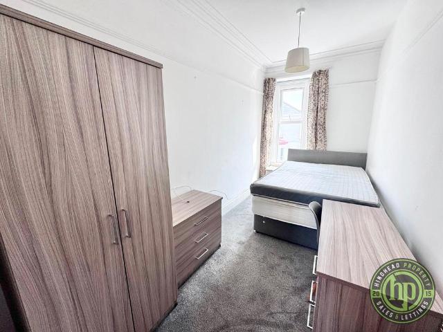 4 bedroom apartment to rent