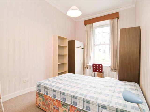 4 bedroom apartment to rent