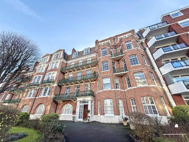 4 bedroom apartment to rent