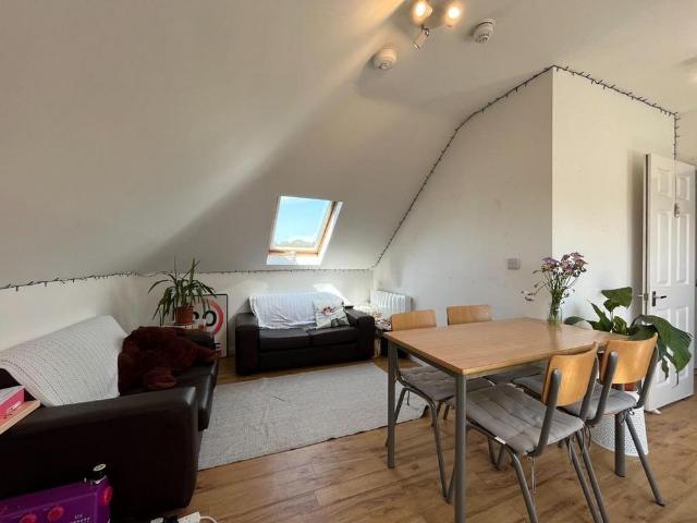 4 bedroom apartment to rent