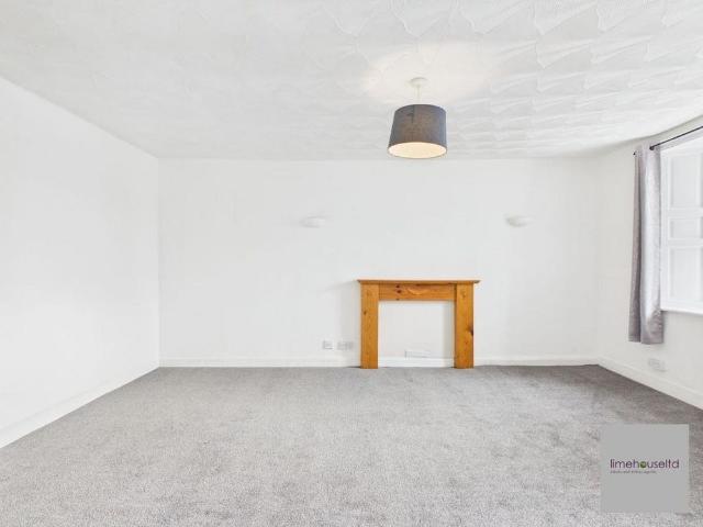 4 bedroom apartment to rent